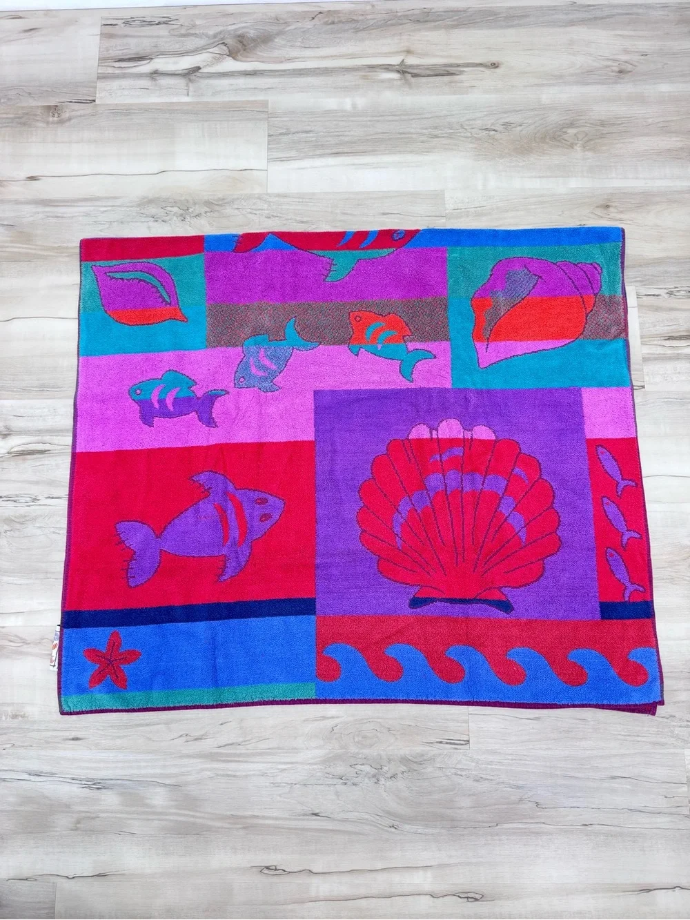 Vintage Royal Terry Tropical Fish Seashell Vibrant beach towel